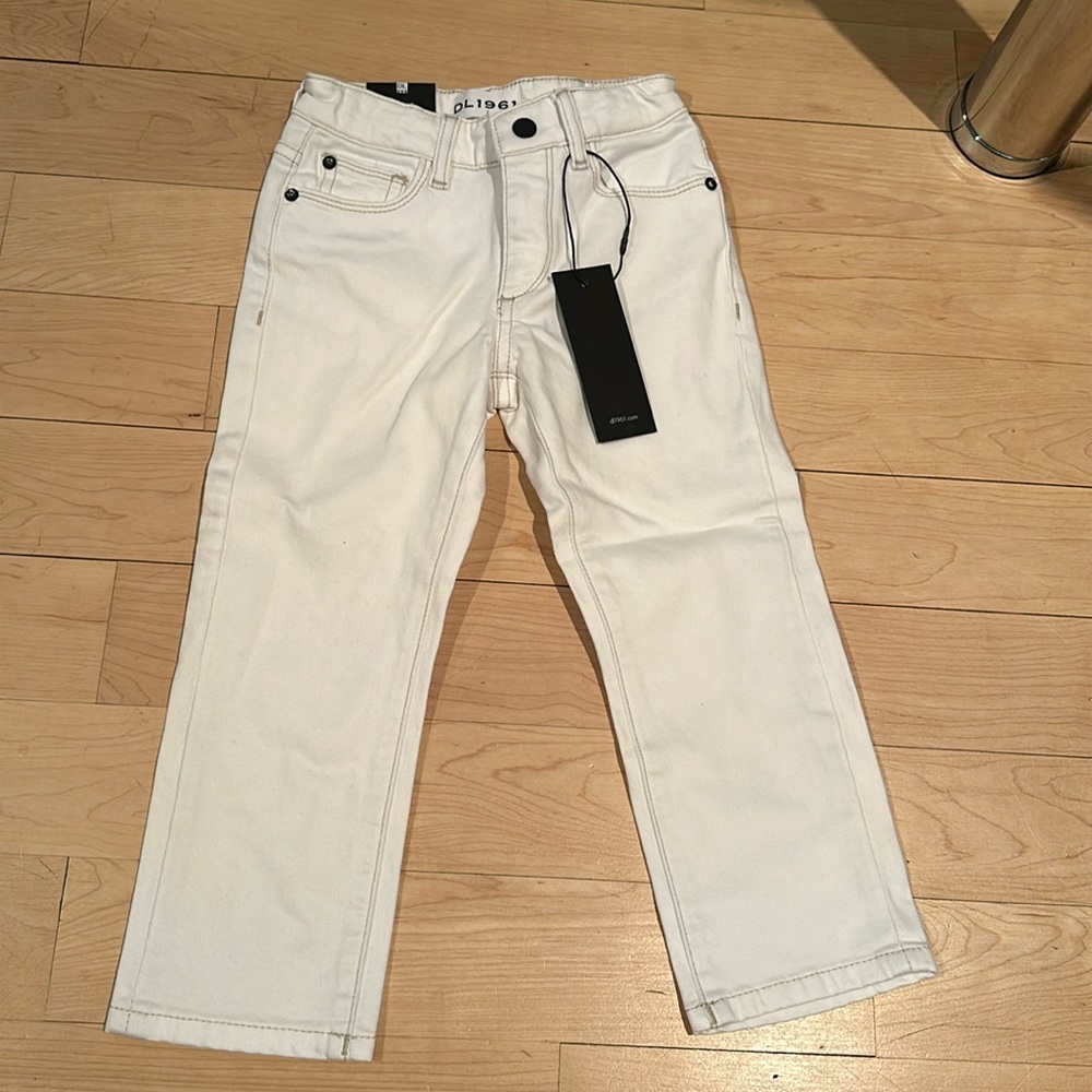 NWT DL 1961 White Jeans - Size 4 Slim with Stretch